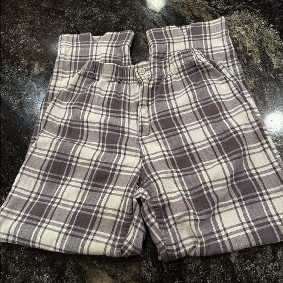 Brandy Melville Checkered Pants in Brown and Cream - Picture 7 of 7